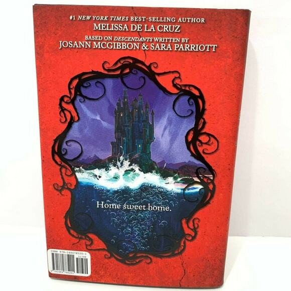 Return to the Isle of the Lost A Descendants Novel - Picture 4 of 10